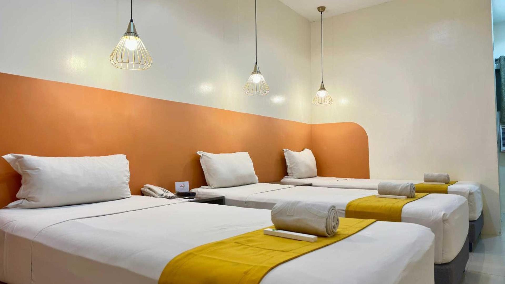 Travelbee Capitol Inn Cebu Екстериор снимка